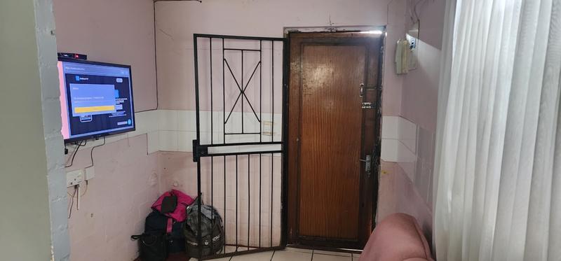 14 Bedroom Property for Sale in Heather Park Western Cape